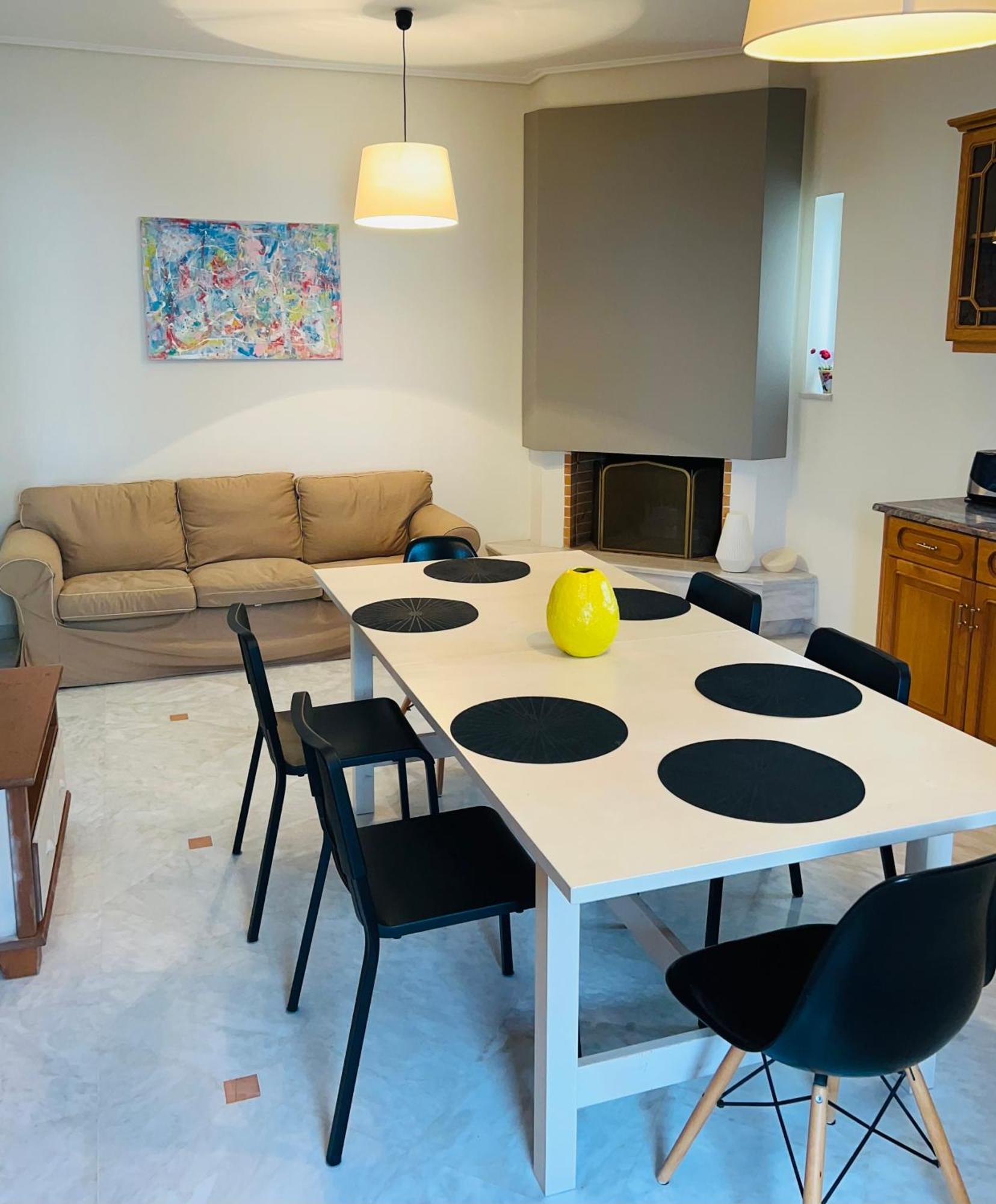 Kaliroon Seaside Apartment Kalamata Eksteriør billede
